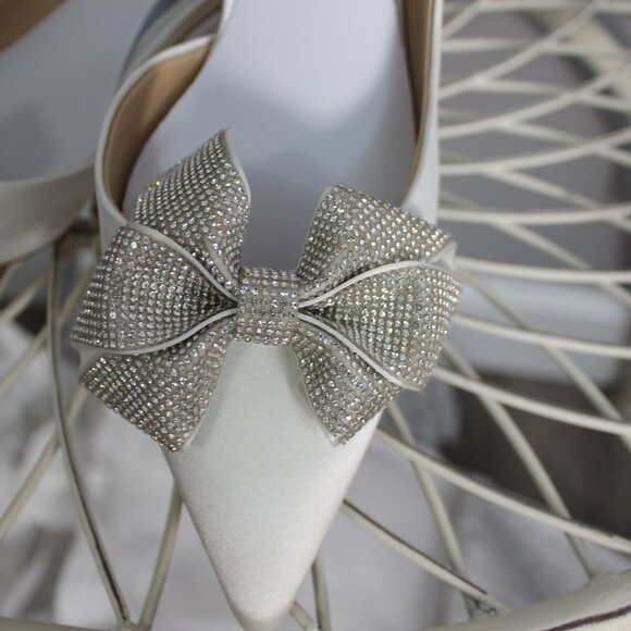 Badgley Mischka | BNIB | Meilani Bow Kitten Heel | Ivory | Size 8.5 - Picture 3 of 14
